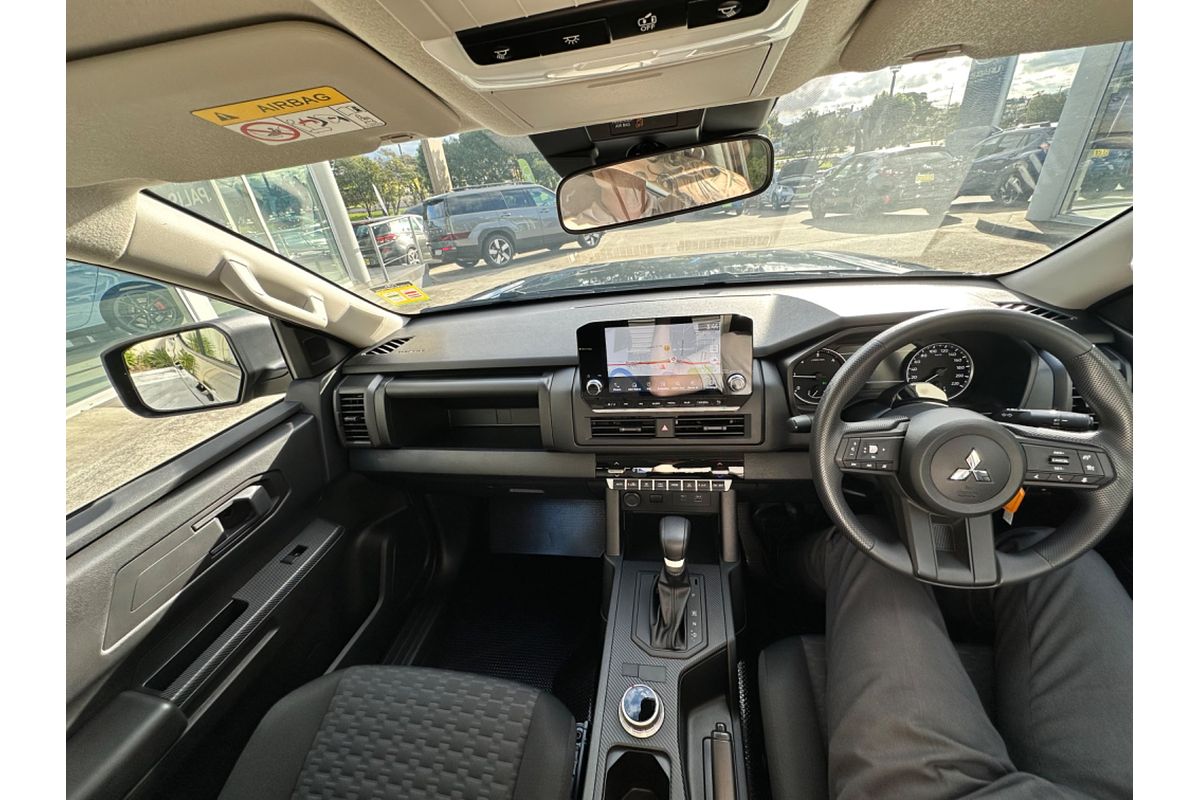 2024 Mitsubishi Triton GLX MV 4X4