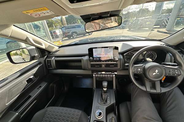 2024 Mitsubishi Triton GLX MV 4X4