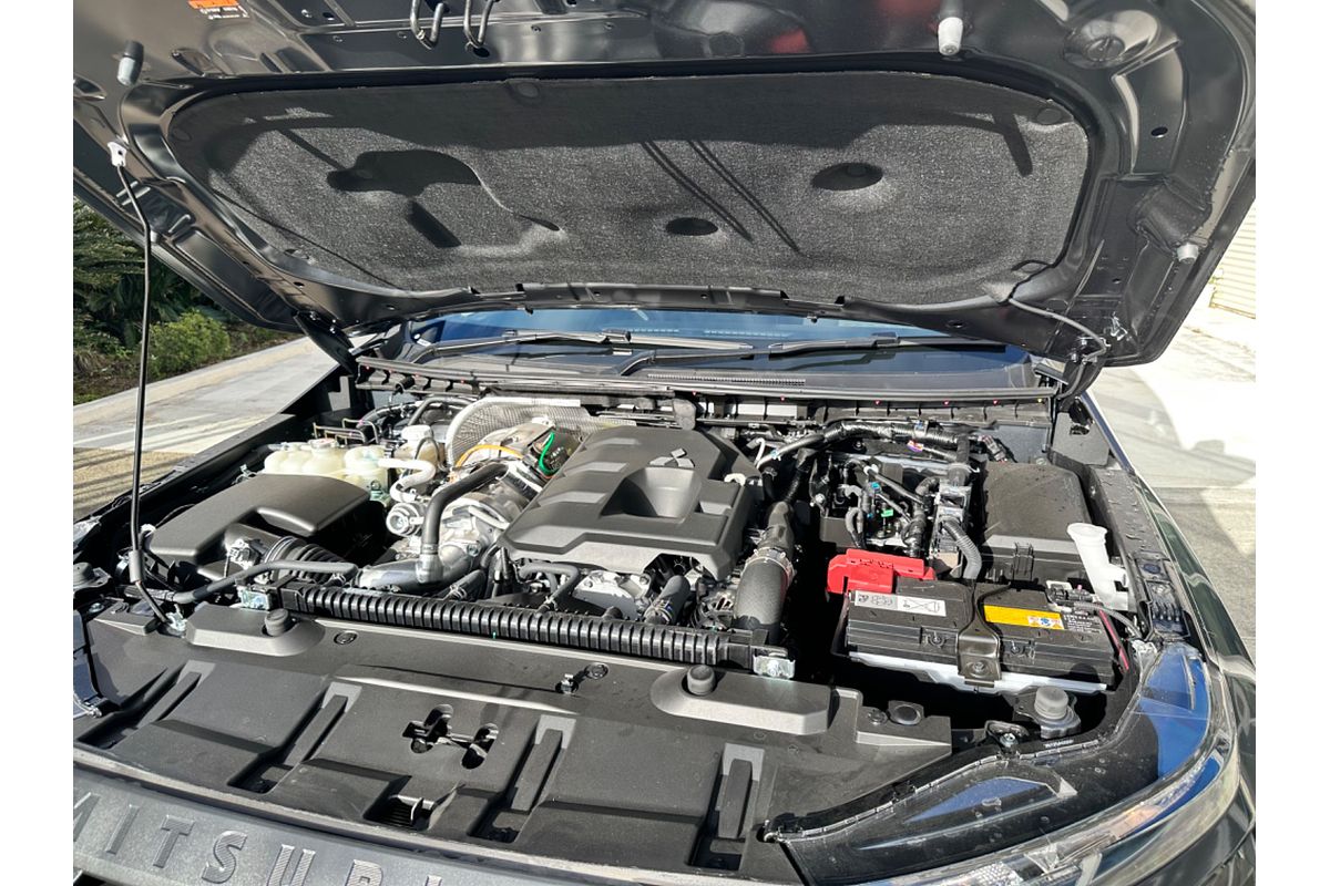 2024 Mitsubishi Triton GLX MV 4X4