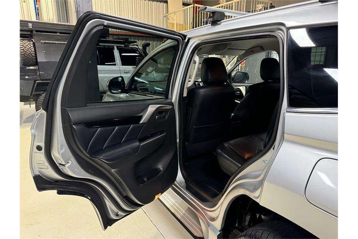 2016 Mitsubishi Pajero GLS NX