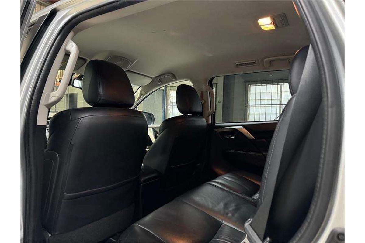 2016 Mitsubishi Pajero GLS NX