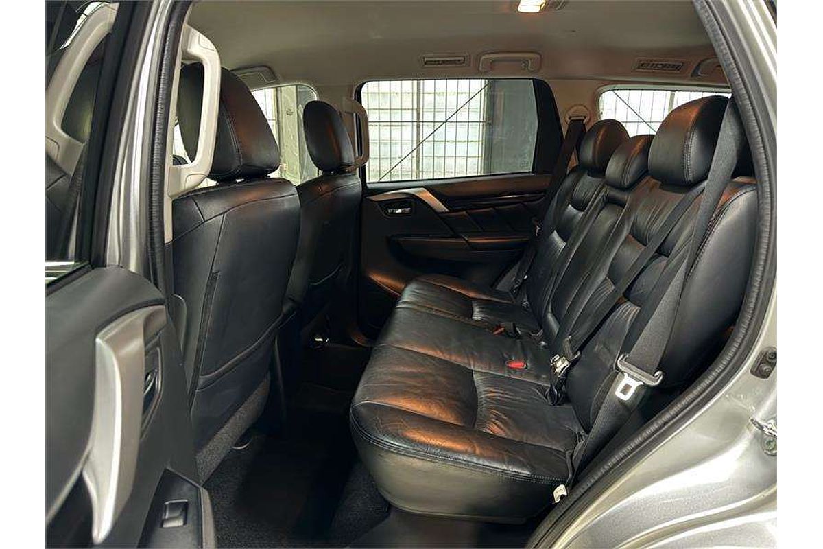 2016 Mitsubishi Pajero GLS NX