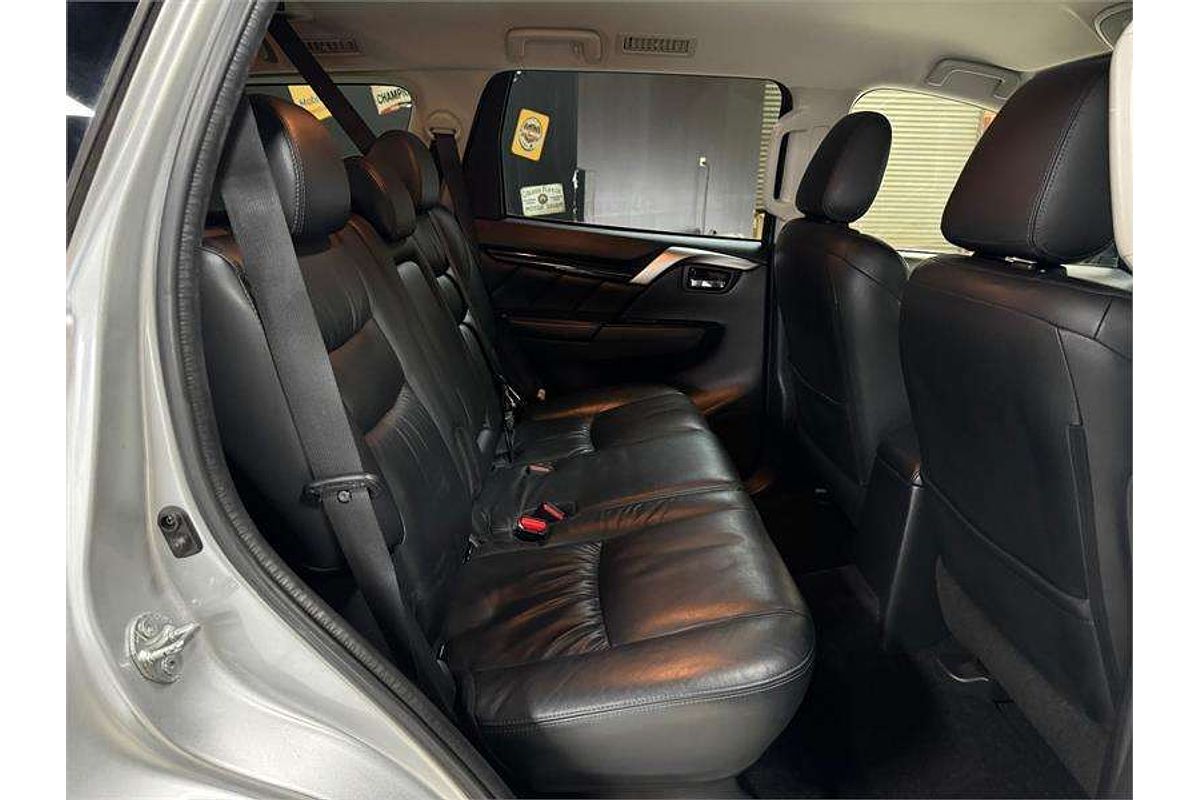 2016 Mitsubishi Pajero GLS NX