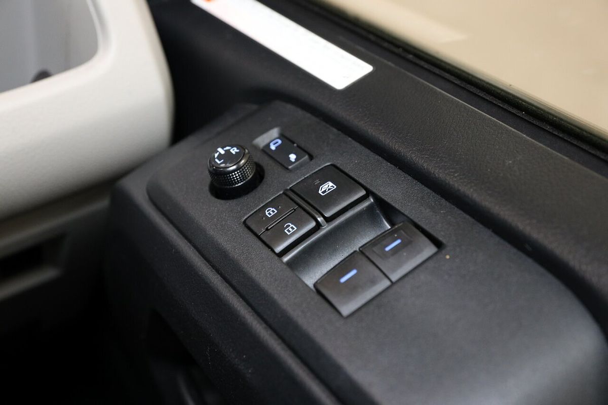 2023 Toyota Hiace GDH300R LWB