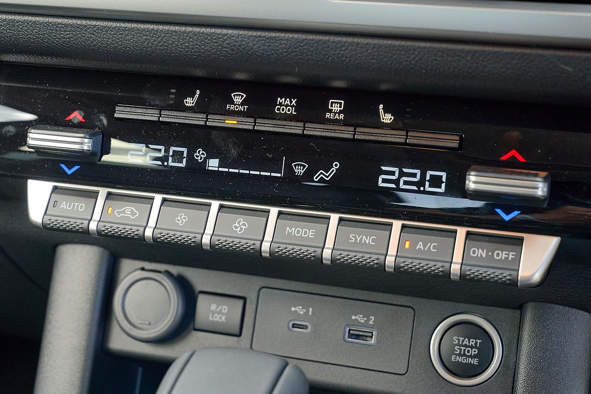 2024 Mitsubishi Triton GLS MV 4X4