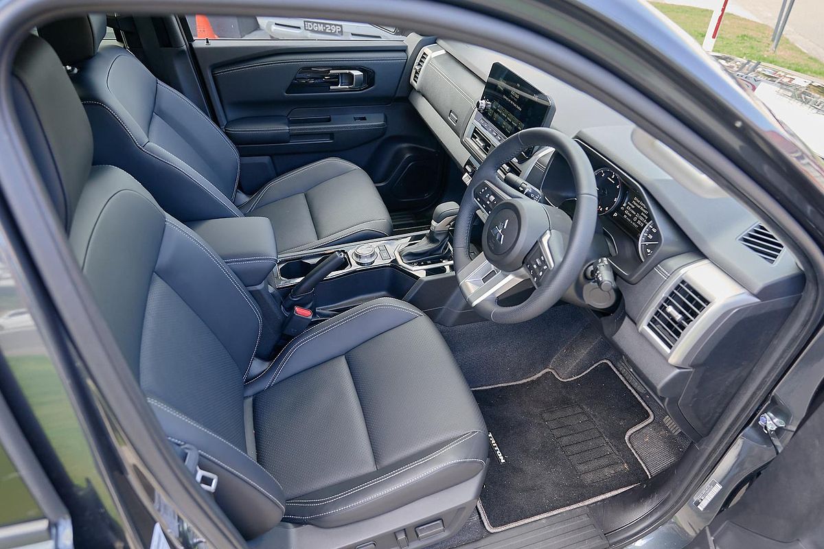 2024 Mitsubishi Triton GLS MV 4X4