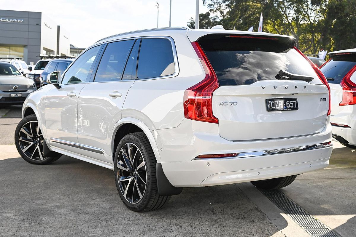 2023 Volvo XC90 Ultimate B5 Bright