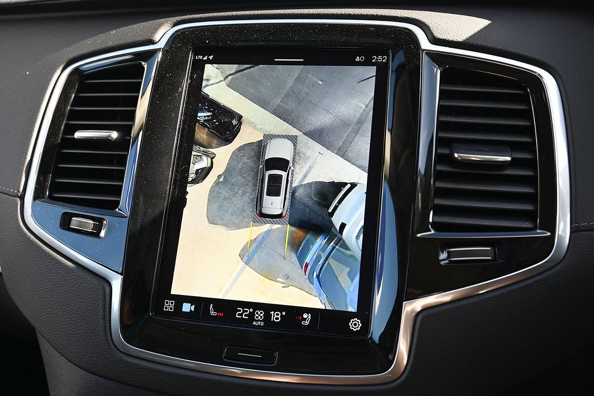 2023 Volvo XC90 Ultimate B5 Bright
