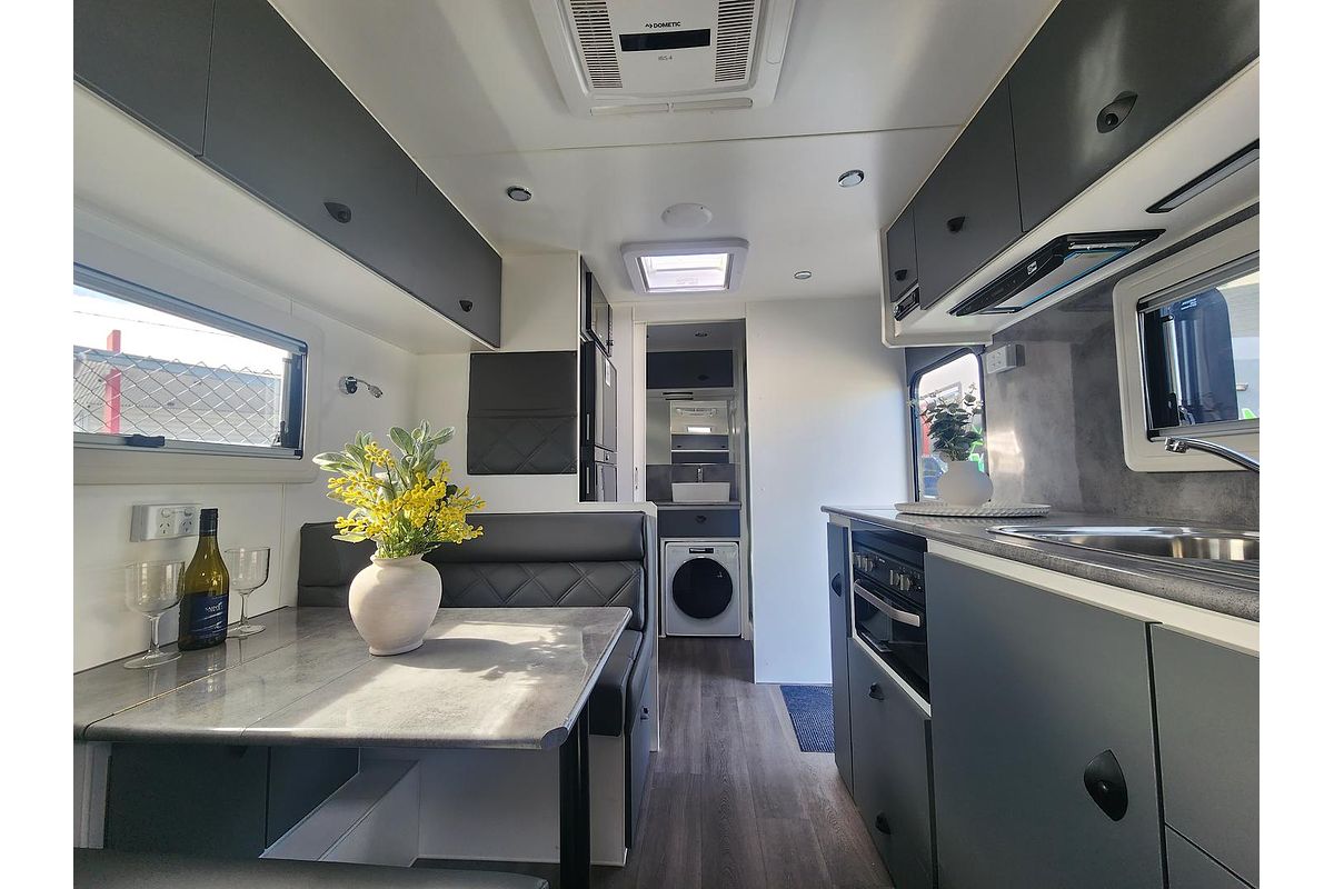 2022 Oz Way Caravans  Xtreme Off Road 19.6