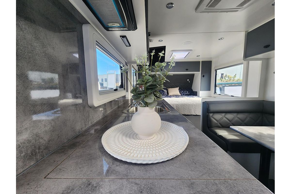 2022 Oz Way Caravans  Xtreme Off Road 19.6
