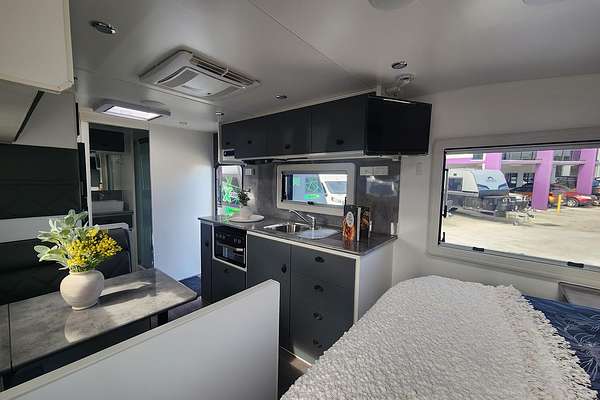 2022 Oz Way Caravans  Xtreme Off Road 19.6