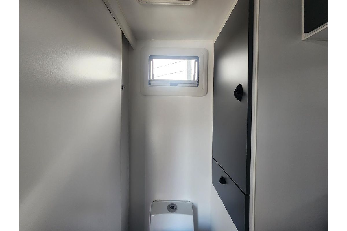 2022 Oz Way Caravans  Xtreme Off Road 19.6