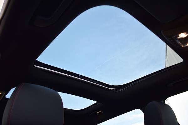 2023 Mercedes-Benz GLB-Class GLB200 X247