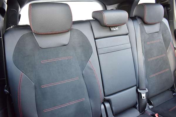 2023 Mercedes-Benz GLB-Class GLB200 X247