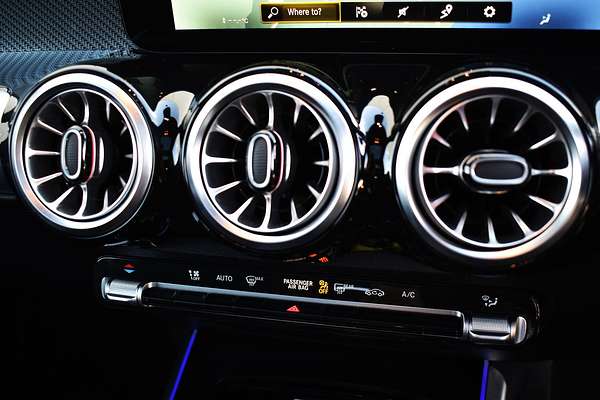 2023 Mercedes-Benz GLB-Class GLB200 X247