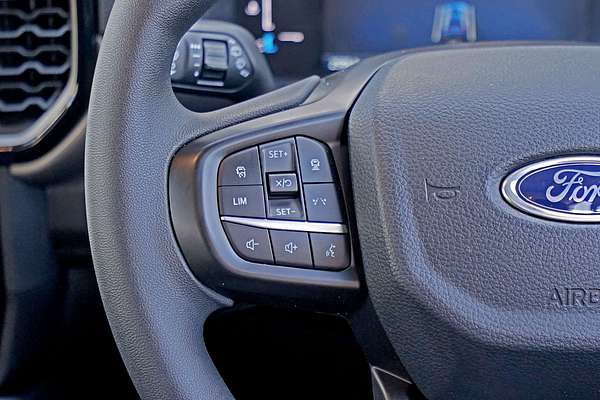 2024 Ford Everest Ambiente
