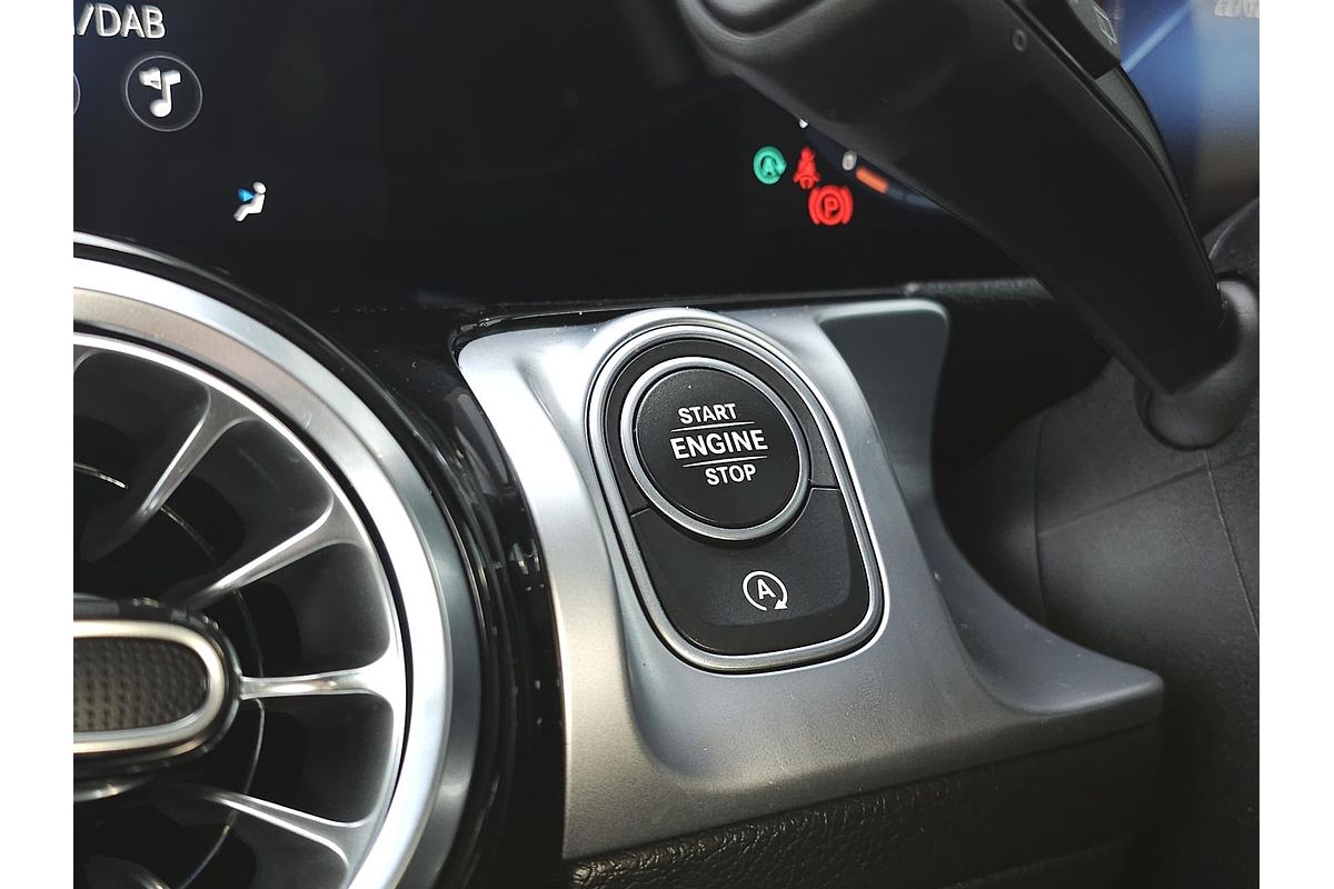 2022 Mercedes-Benz GLB-Class GLB200 X247