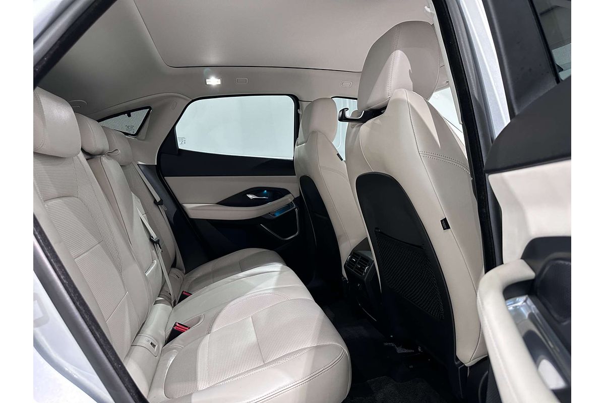 2019 Jaguar E-PACE P250 R-Dynamic HSE X540