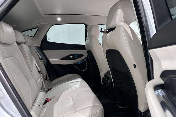2019 Jaguar E-PACE P250 R-Dynamic HSE X540