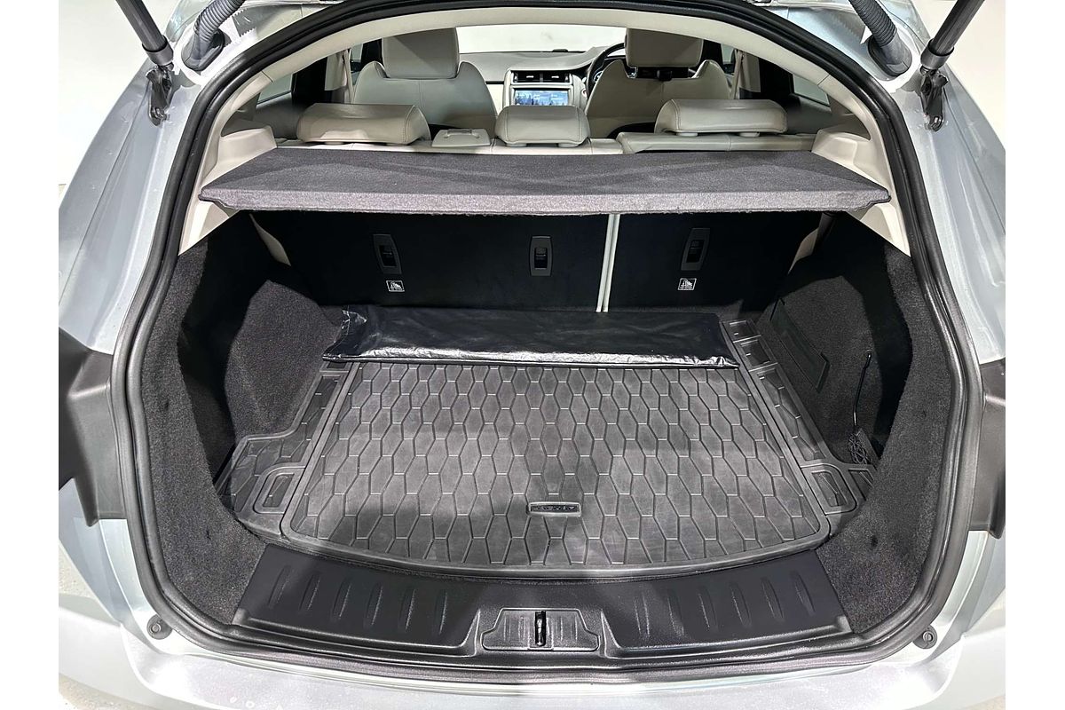 2019 Jaguar E-PACE P250 R-Dynamic HSE X540