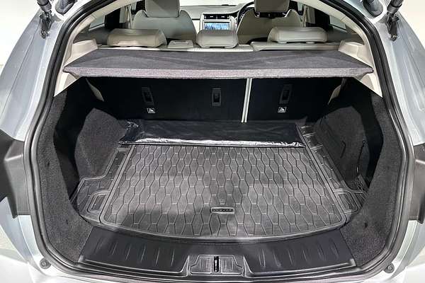 2019 Jaguar E-PACE P250 R-Dynamic HSE X540