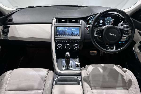 2019 Jaguar E-PACE P250 R-Dynamic HSE X540