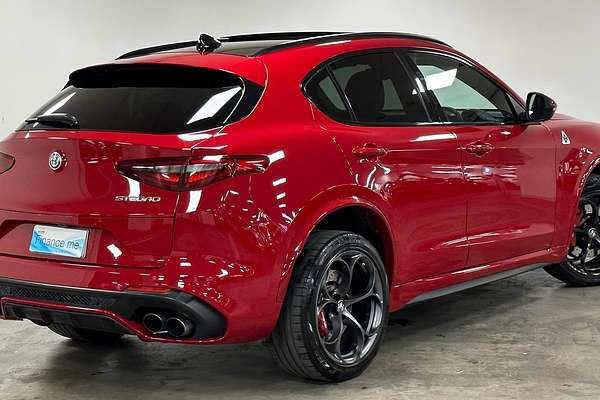 2018 Alfa Romeo Stelvio Quadrifoglio