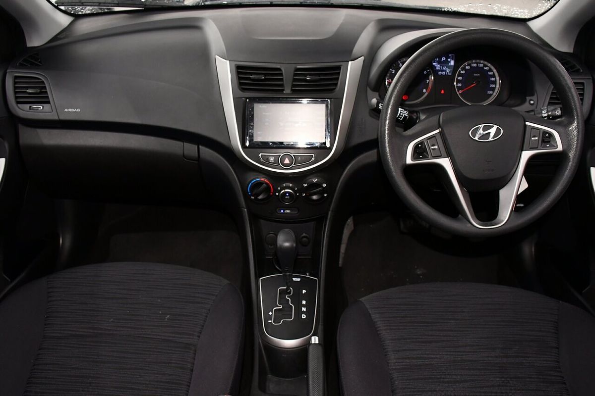 2016 Hyundai Accent Active RB3