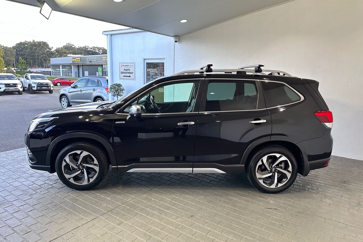 2022 Subaru Forester Hybrid S S5