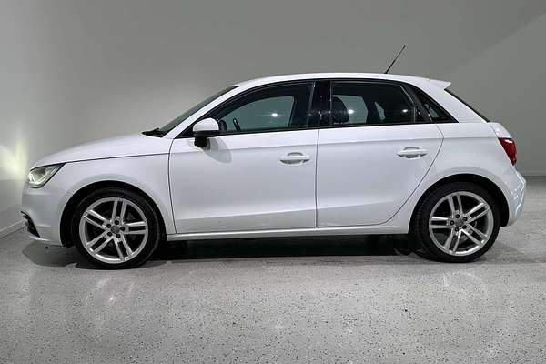 2014 Audi A1 Attraction 8X