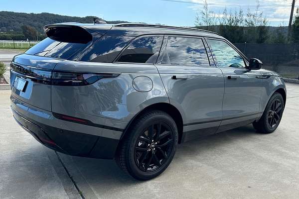 2023 Land Rover Range Rover Velar P250 Dynamic SE L560