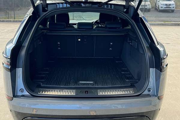 2023 Land Rover Range Rover Velar P250 Dynamic SE L560
