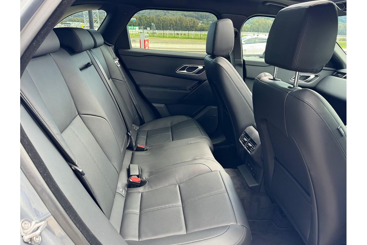 2023 Land Rover Range Rover Velar P250 Dynamic SE L560