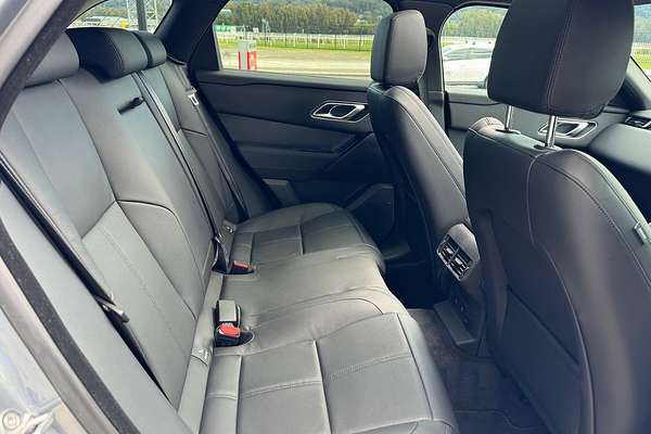 2023 Land Rover Range Rover Velar P250 Dynamic SE L560