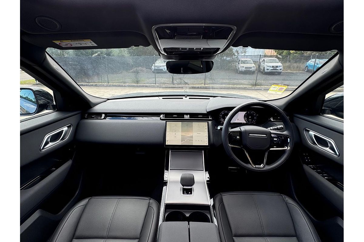 2023 Land Rover Range Rover Velar P250 Dynamic SE L560