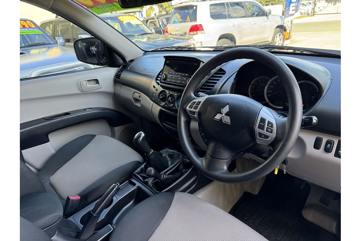 2014 Mitsubishi Triton GLX (4x4) MN MY14 Update 4X4