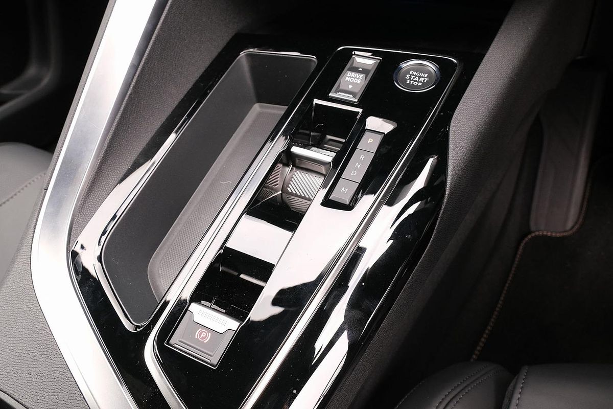 2023 Peugeot 5008 GT Sport P87