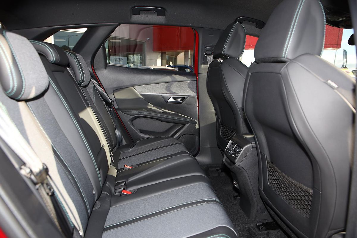 2023 Peugeot 3008 Allure P84