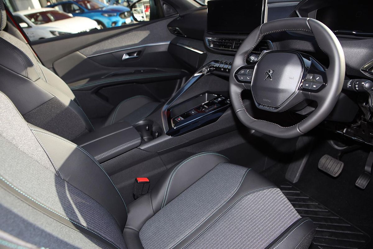 2023 Peugeot 3008 Allure P84