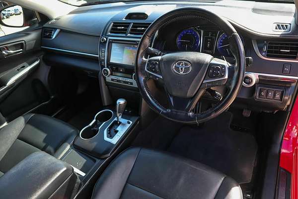 2017 Toyota Camry Atara SL ASV50R