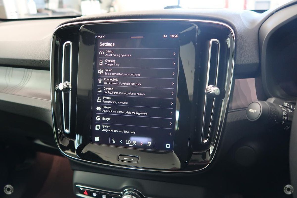 2023 Volvo C40 Recharge Twin