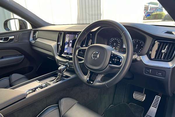 2020 Volvo XC60 T6 R-Design