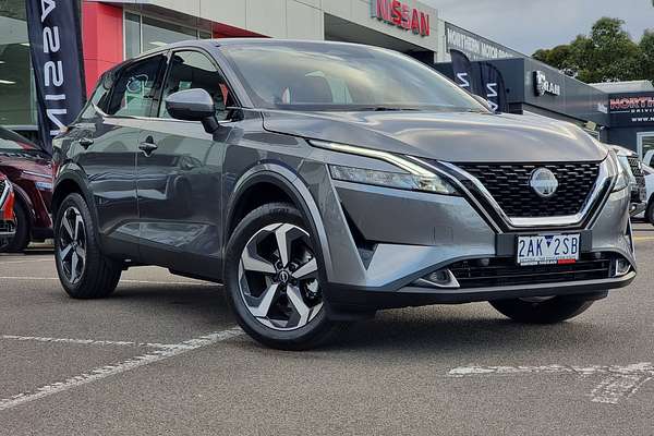 2024 Nissan QASHQAI ST+ J12