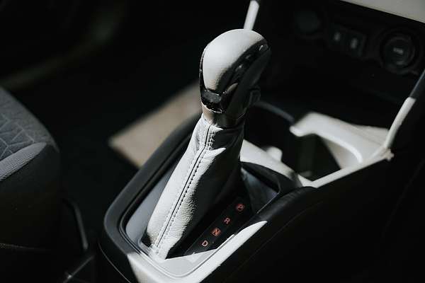 2024 Suzuki Swift Hybrid Plus UZ