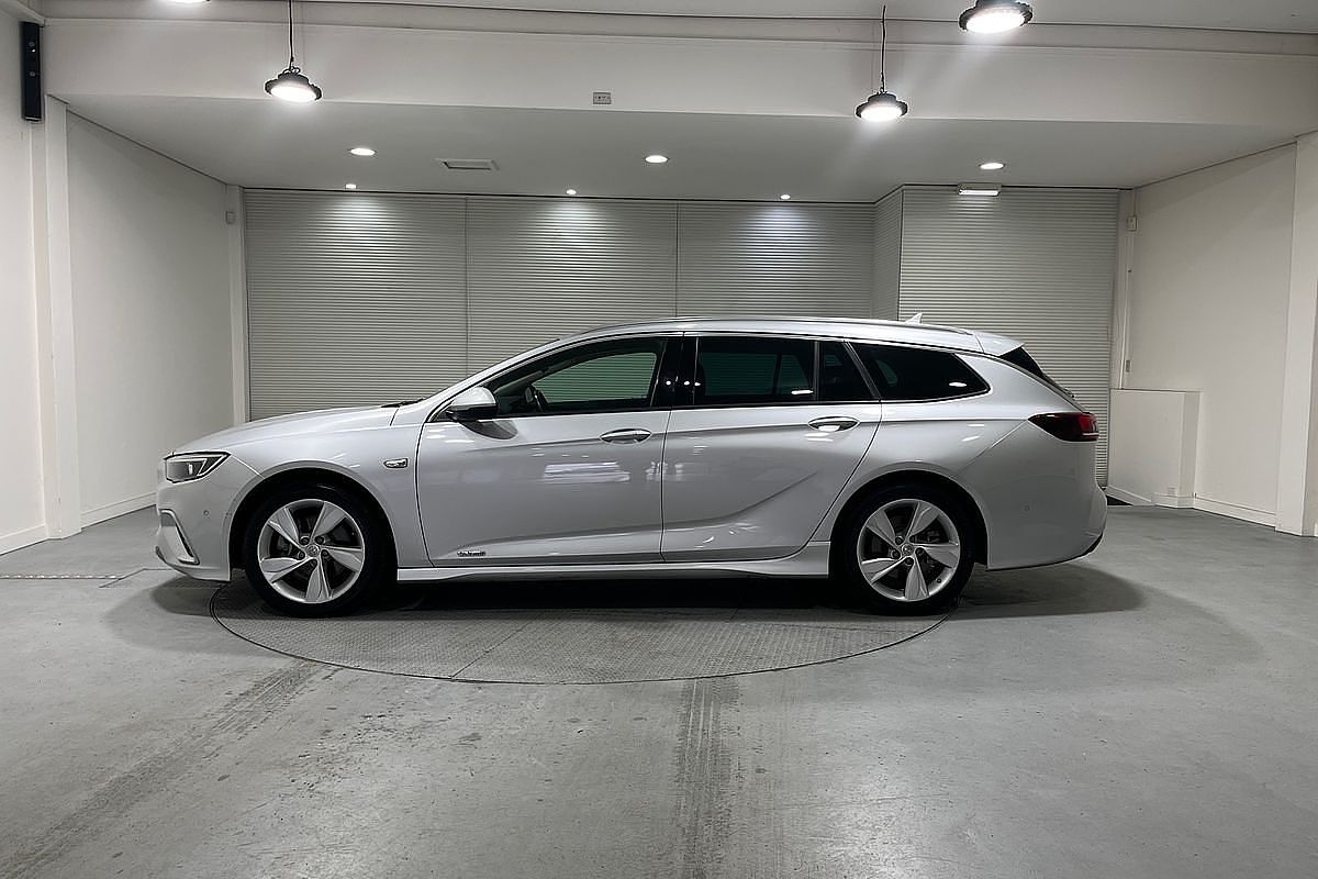 2018 Holden COMMODORE RS-V ZB