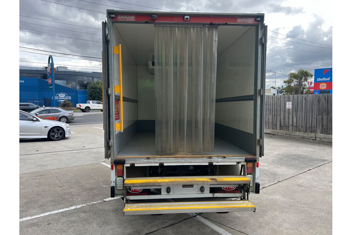 2017 Fuso Canter 515  4x2