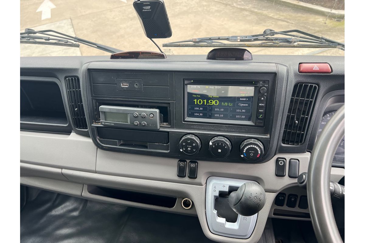 2017 Fuso Canter 515  4x2
