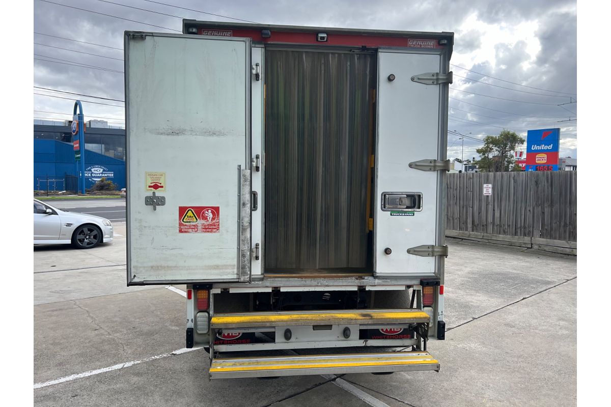 2017 Fuso Canter 515  4x2