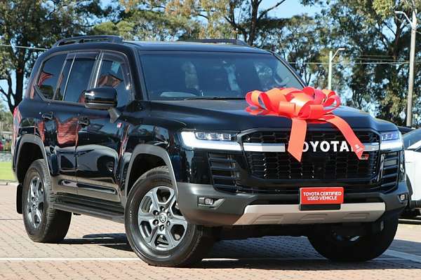 2023 Toyota Landcruiser GR Sport FJA300R