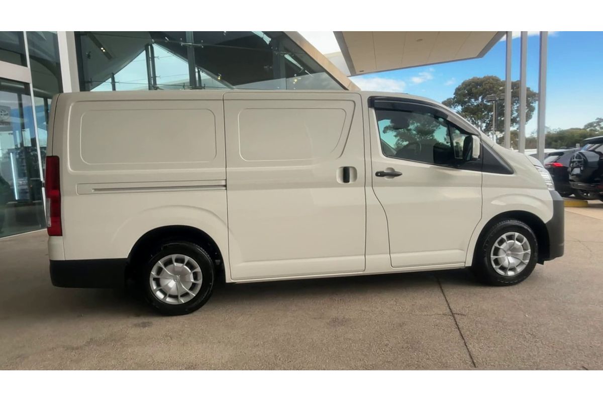 2020 Toyota Hiace GDH300R